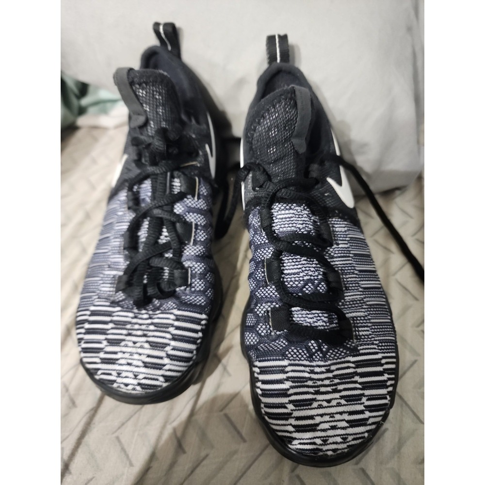 Nike KDs